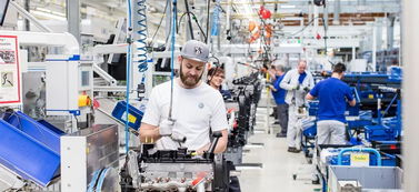 德国大众汽车公司将投资近10亿欧元建设电池工厂,发展新能源市场